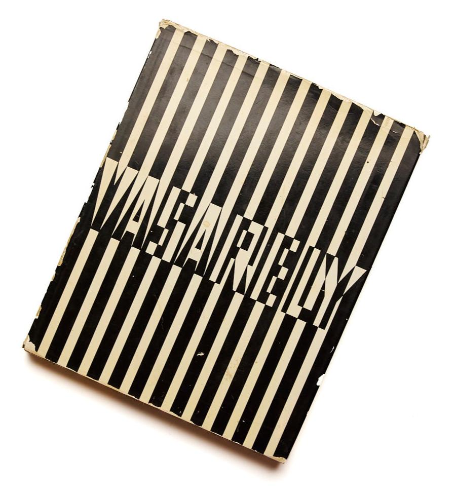 {"loading" => "lazy", "class" => "motion-reduce", "sizes" => "(min-width: 1200px) 267px, (min-width: 990px) calc((100vw - 10rem) / 4), (min-width: 750px) calc((100vw - 10rem) / 3), calc(100vw - 3rem)", "widths" => "165, 360, 535, 750, 940, 1100", "alt" => "Vasarely", "is" => "lazy-image"}