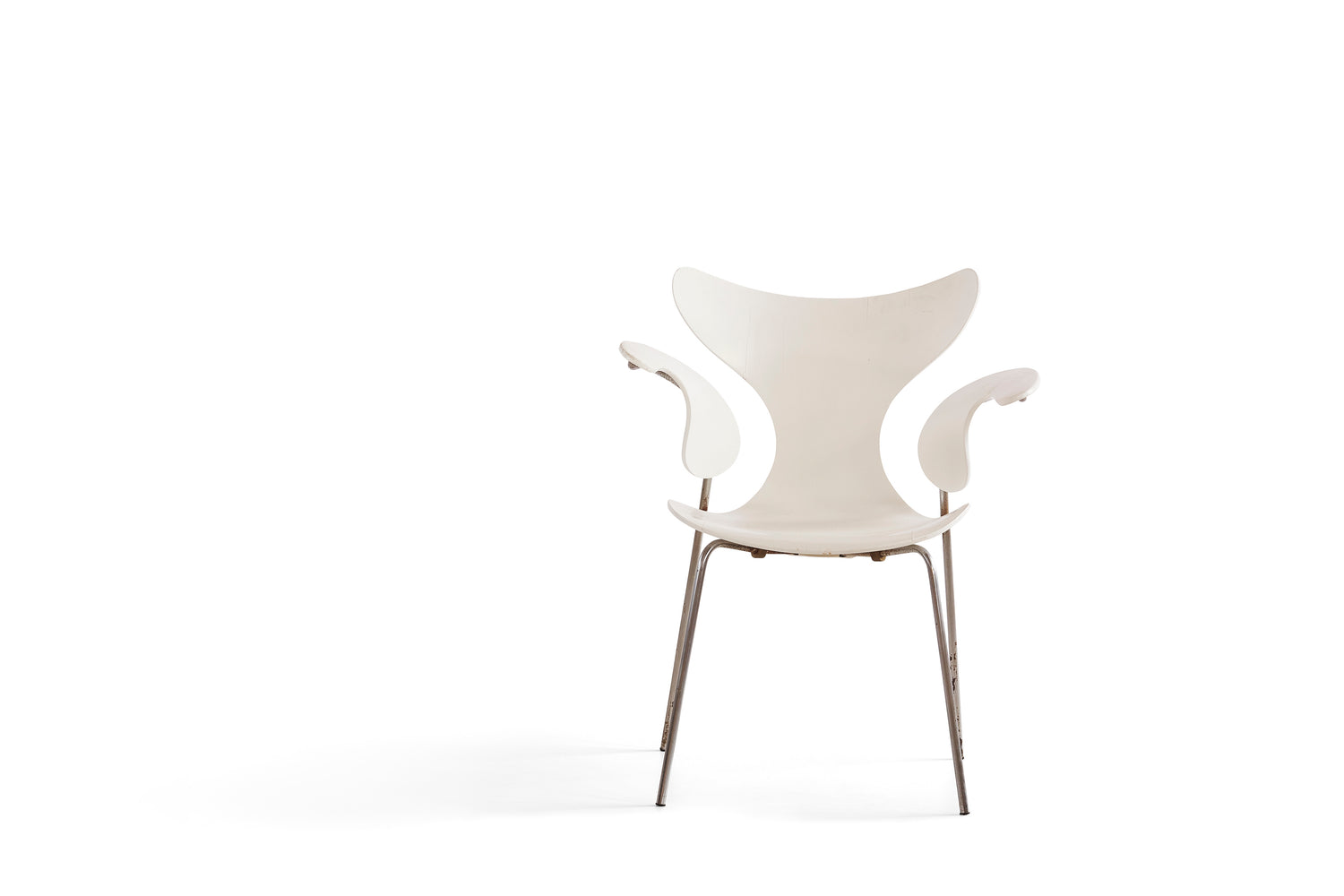 Arne Jacobsen "Lily" or "Seagull" Armchair for Fritz Hansen
