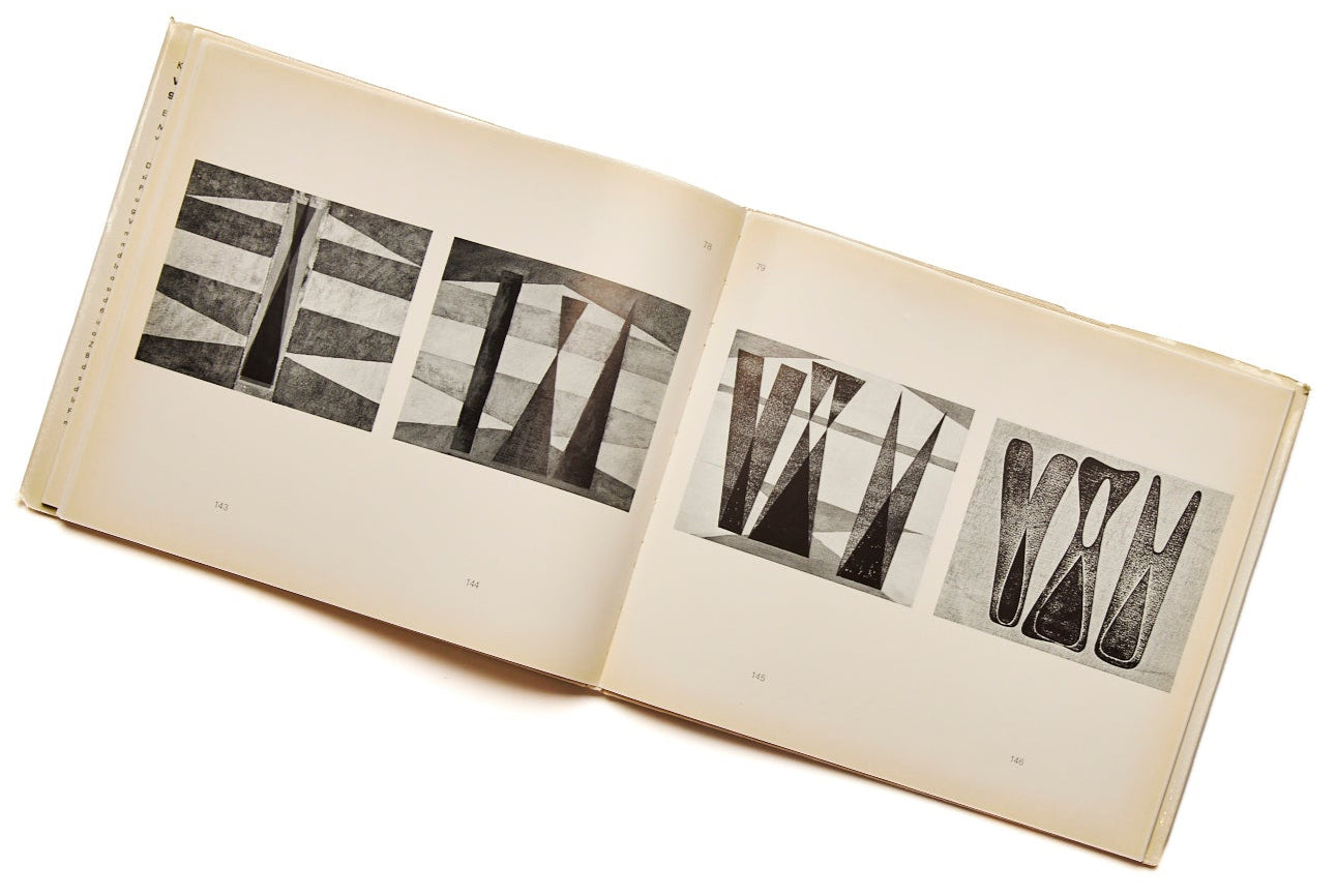 {"loading" => "lazy", "class" => "motion-reduce", "sizes" => "(min-width: 1200px) 267px, (min-width: 990px) calc((100vw - 10rem) / 4), (min-width: 750px) calc((100vw - 10rem) / 3), calc(100vw - 3rem)", "widths" => "165, 360, 535, 750, 940, 1100", "alt" => "Kurt Kranz VARIATIONEN", "is" => "lazy-image"}