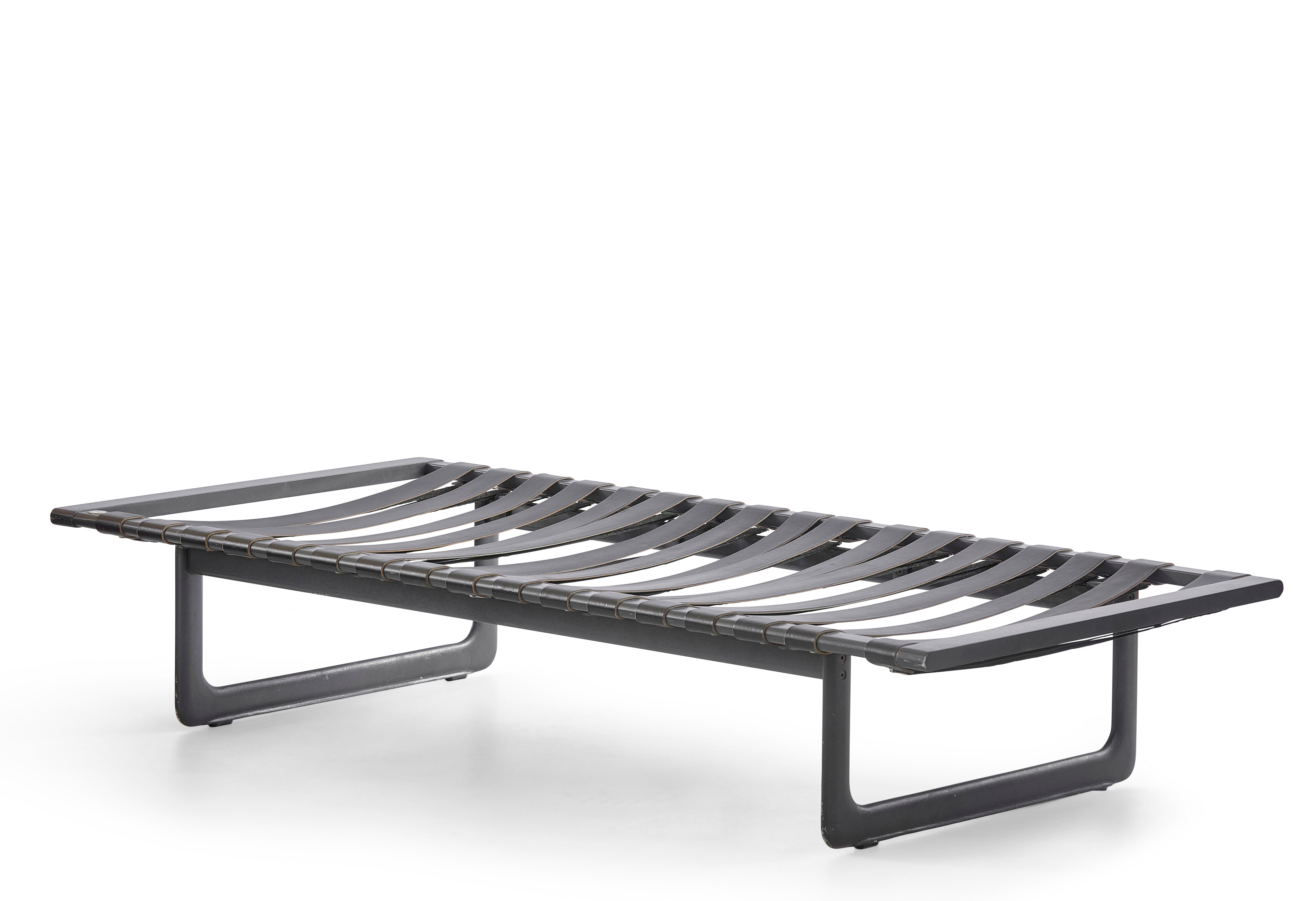 {"loading" => "lazy", "class" => "motion-reduce", "sizes" => "(min-width: 1200px) 267px, (min-width: 990px) calc((100vw - 10rem) / 4), (min-width: 750px) calc((100vw - 10rem) / 3), calc(100vw - 3rem)", "widths" => "165, 360, 535, 750, 940, 1100", "alt" => "Zanotta &", "is" => "lazy-image"}