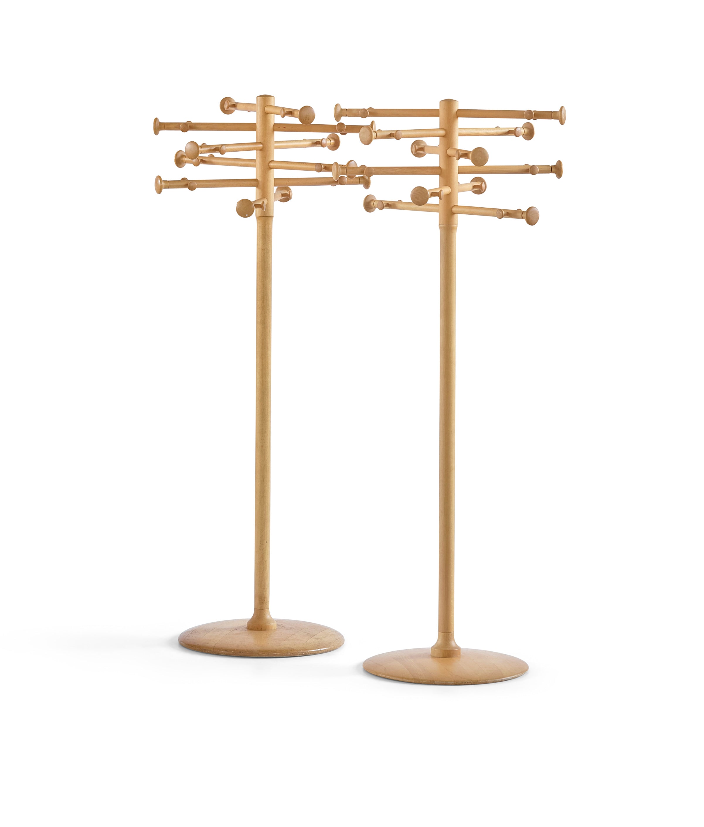 {"loading" => "lazy", "class" => "motion-reduce", "sizes" => "(min-width: 1200px) 267px, (min-width: 990px) calc((100vw - 10rem) / 4), (min-width: 750px) calc((100vw - 10rem) / 3), calc(100vw - 3rem)", "widths" => "165, 360, 535, 750, 940, 1100", "alt" => "Nanna Ditzel Oak Coatrack", "is" => "lazy-image"}